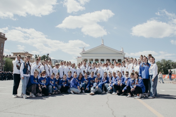 Волонтёры Победы Волгоградской области сопроводили Парад Победы в городе-герое Волгограде